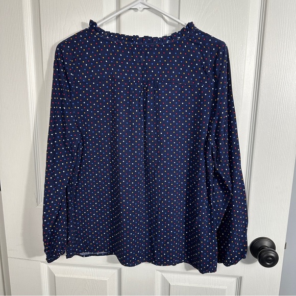 Adorable Talbots Petite medium navy polka dot blouse, small ruffles, flowy - Picture 9 of 9